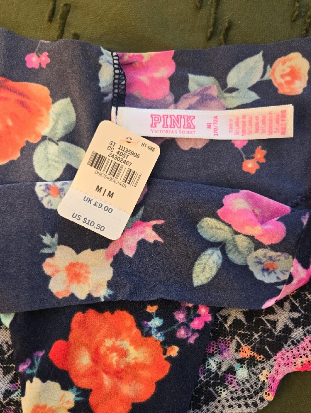 PINK Victoria's Secret No Show Panties Size M NEVER WORN WITH TAGS - Picture 4 of 10
